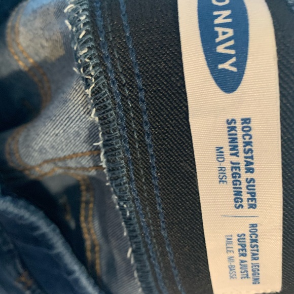 Old Navy Rockstar Jeans / Jeggings - Picture 2 of 3